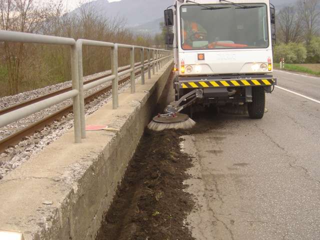 R.G.M. srl - Servizi - Lavori stradali - Pulizia delle strade